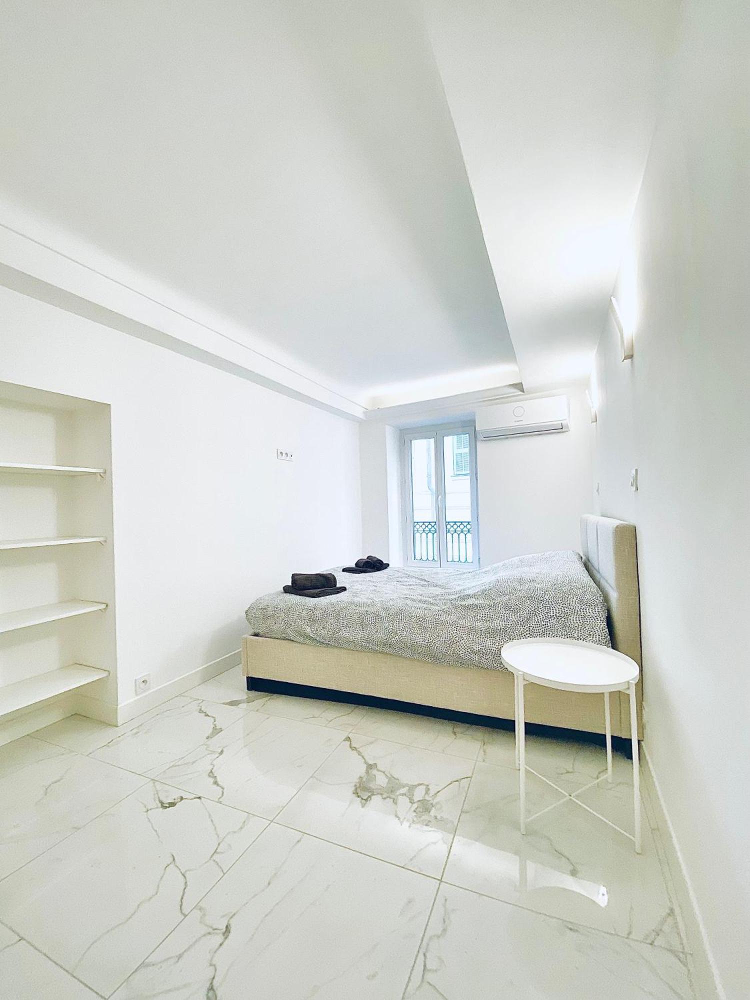 Apartment T3 Carre D'or Plein Centre Nizza